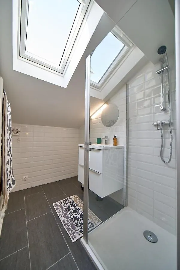 Le Salengro - Studio Cosy - Metro Charpennes Apartment Villeurbanne